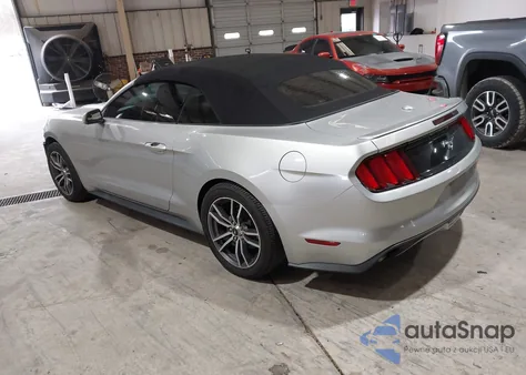 2017 Ford Mustang Ecoboost Premium z USA, uszkodzony, nr VIN 1FATP8UH3H5273123